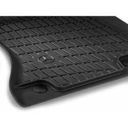 Mercedes-Benz C-Klasse stationcar og sedan, gummimttest