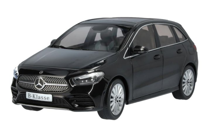 Mercedes-Benz B-Klasse Sports Tourer AMG Line (W247), 1:18
