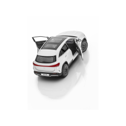 Mercedes-EQ EQA AMG Line (H243), 1:18