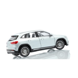Mercedes-Benz GLA AMG Line (H247), 1:18