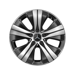 Mercedes-Benz komplette vinterhjul 17&Prime;