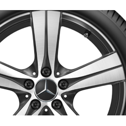 Mercedes-Benz komplette vinterhjul 18" med brede baghjul