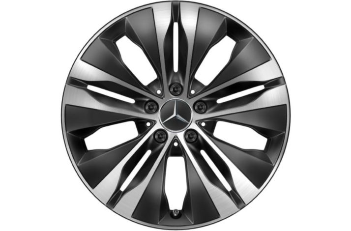 Mercedes-Benz komplette vinterhjul 18" med brede baghjul