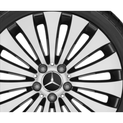 Mercedes-Benz komplette vinterhjul 18" med brede baghjul
