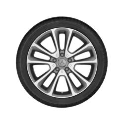 Mercedes-Benz komplette vinterhjul 18" med brede baghjul