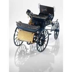 Mercedes Daimler Motor Carriage (1886) 1:18